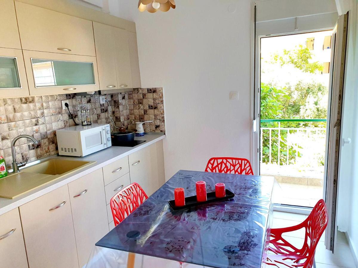 Cozy & Cool Apartment N1 30M From Sea Nea Kallikrateia Exterior photo