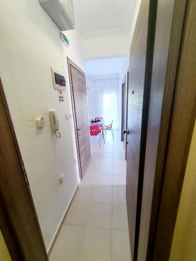 Cozy & Cool Apartment N1 30M From Sea Nea Kallikrateia Exterior photo